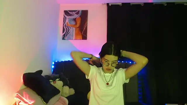 ily bea online show from March 28, 12:22 am