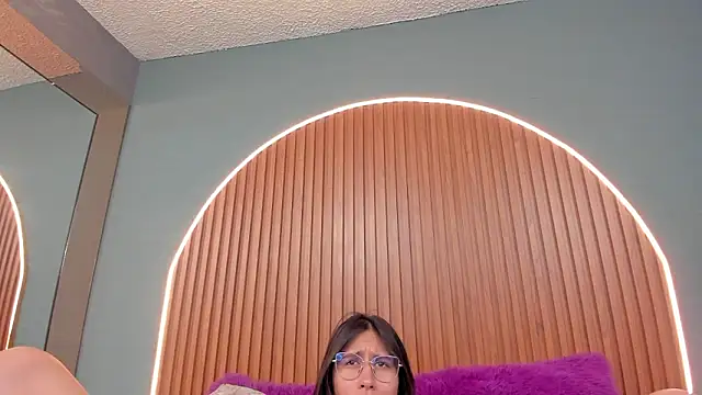 NayeCloud online show from February 3, 6:22 am