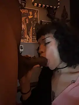 Gothbabbi online show from October 13, 6:38 am