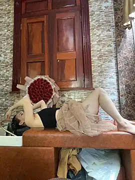 LiLi-Kirix99 online show from June 27, 6:47 am