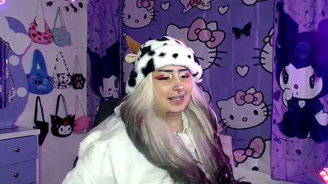 lussyevans24 online show from September 14, 6:33 am