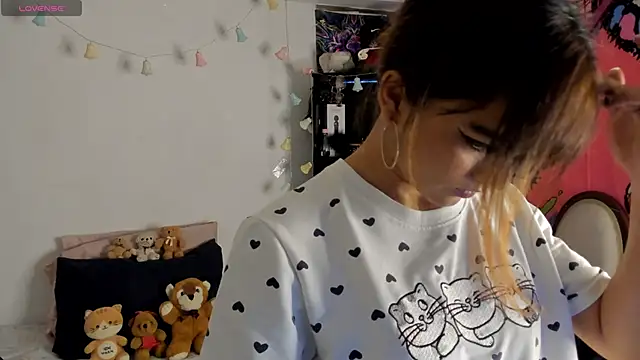 Snapshot of kittyzenn chatting on September 17, 7:45 pm kittyzenn online show from September 17, 7:45 pm