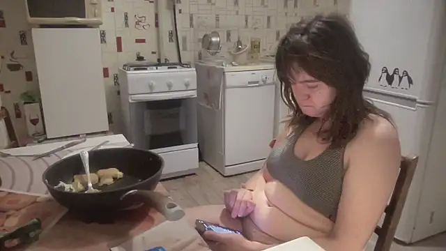 Diamond Tyler online show from February 7, 4:11 pm