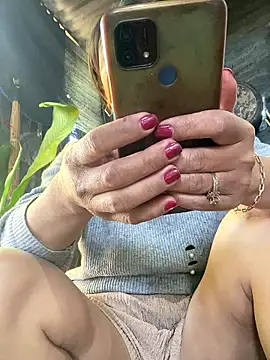 Linaannn online show from January 12, 2:39 am