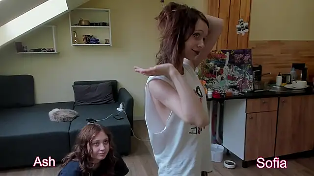  SofiaBrown online show from June 16, 3:35 pm