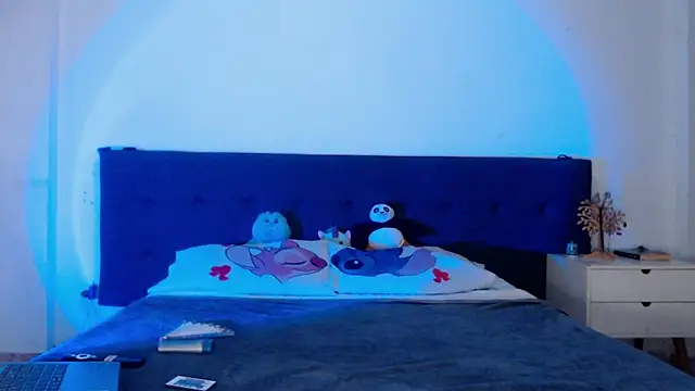 luna palmerau online show from October 28, 11:09 pm