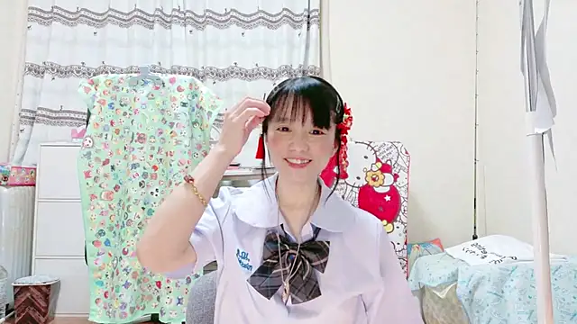 renapiyon8182 online show from July 31, 7:48 pm