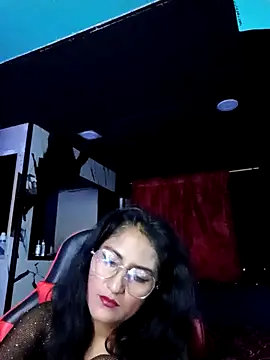 Snapshot of JanethPowell chatting on October 22, 2:38 am JanethPowell online show from October 22, 2:38 am