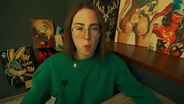 luxie milady online show from February 20, 1:34 pm