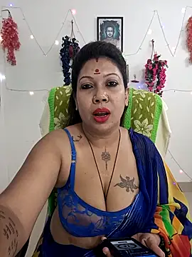 YOUR LOVELY-40 online show from April 24, 8:00 pm