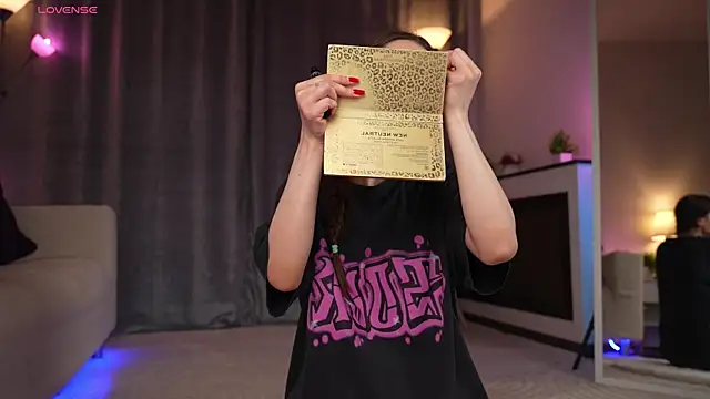 Amely Young online show from April 5, 1:37 am