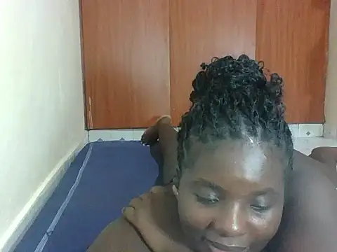 hotebbbyy online show from March 15, 7:38 pm