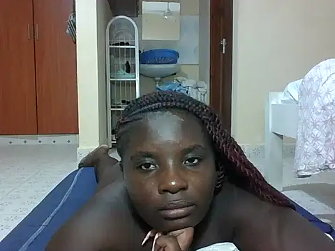 hotebbbyy online show from February 15, 7:02 pm