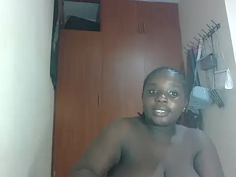 hotebbbyy online show from April 16, 9:39 pm