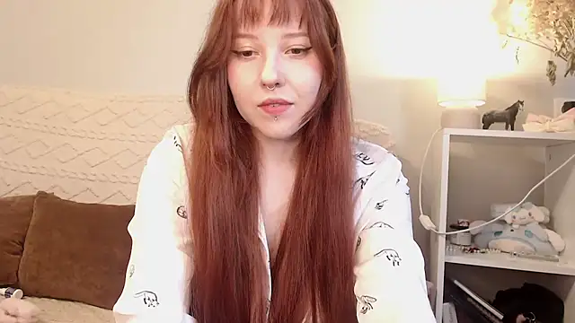    CLARY    online show from June 26, 11:39 pm
