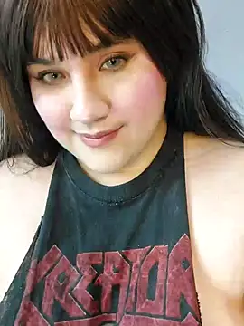 Snapshot of ItsNaiixa chatting on October 21, 10:25 pm ItsNaiixa online show from October 21, 10:25 pm