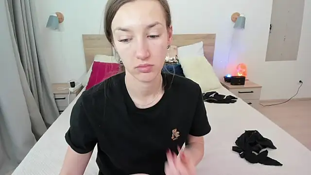 KateRedgar online show from March 30, 2:49 pm