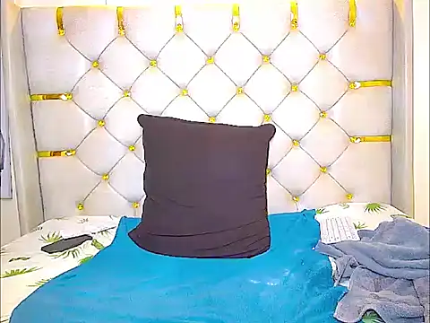 ThelmaJodie online show from July 29, 6:13 am