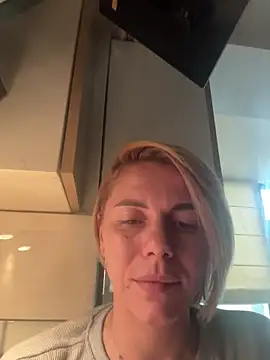 tanyagrey online show from November 17, 8:48 am