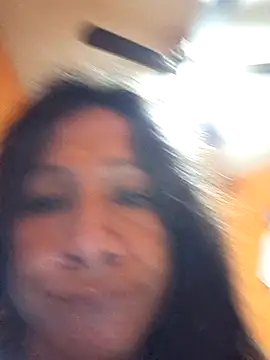 miicheele32 online show from November 1, 9:35 am