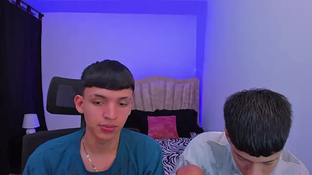 Snapshot of Juan_Nd_Steven chatting on September 12, 4:57 am Juan Nd Steven online show from September 12, 4:57 am