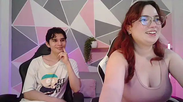 AndrewAnndCherry online show from April 13, 10:32 pm