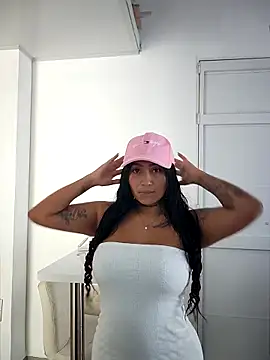 luisa16xxx online show from April 4, 7:23 pm