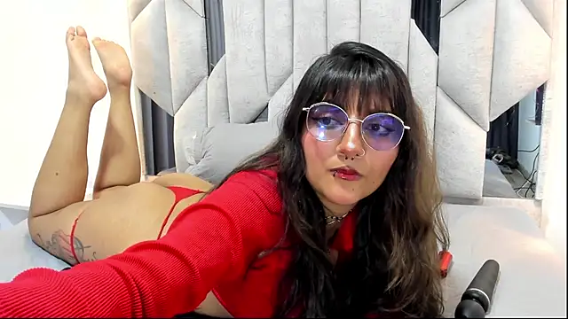 Alliccee online show from January 14, 7:19 pm