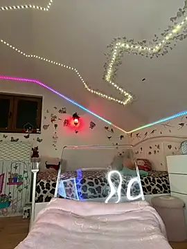 SelenaBee online show from April 23, 8:44 am