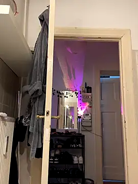 Elenascrib online show from October 26, 9:05 am