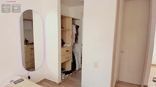 rose scottt online show from September 25, 3:11 pm