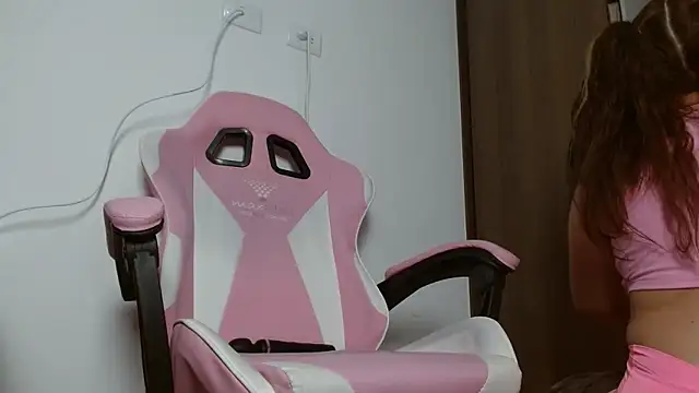 keilafranco online show from October 17, 12:14 am