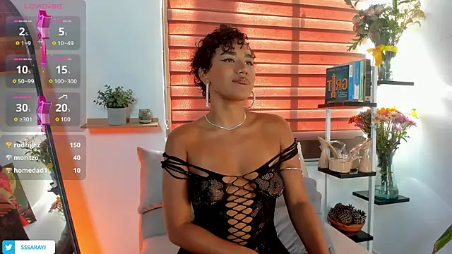 Snapshot of Saraycum chatting on October 20, 8:45 pm Saraycum online show from October 20, 8:45 pm