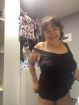 Sweeetness Milf online show from November 30, 2:32 pm