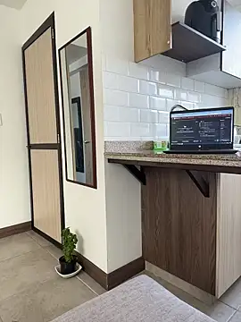 LauraCadwell online show from October 26, 1:28 pm