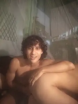 pedrodavid  online show from April 17, 1:40 am