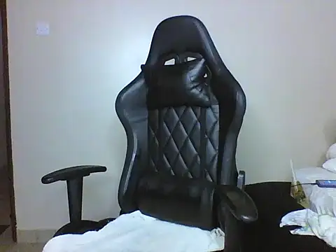 Candii wet  online show from February 9, 2:08 pm