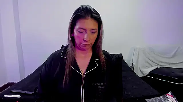 MichelleManson online show from October 5, 9:47 am