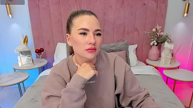 MilaVoxx online show from February 18, 5:50 am