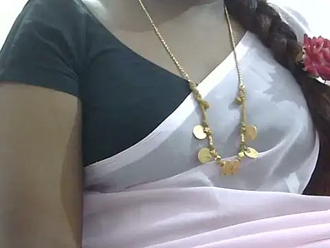 Snapshot of Hot_akshara chatting on September 15, 4:47 pm Hot akshara online show from September 15, 4:47 pm