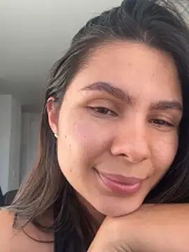 Snapshot of SofiaG_ chatting on October 13, 9:17 pm SofiaG online show from October 13, 9:17 pm