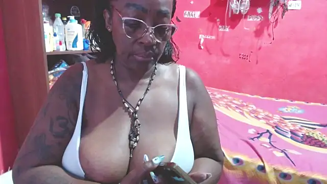 loretybig online show from March 26, 1:35 pm