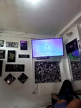 Lunita 5 online show from February 22, 4:19 pm