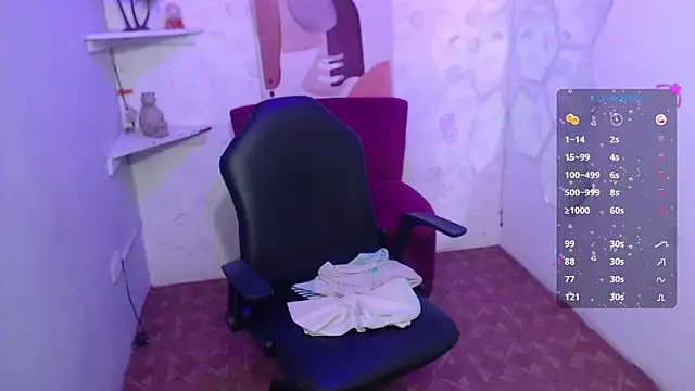 CharloteTaylor  online show from May 29, 1:53 pm