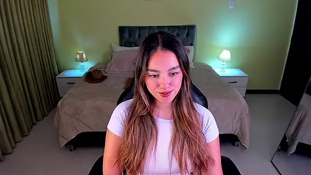  Charlotte evans 1 online show from June 10, 8:18 pm