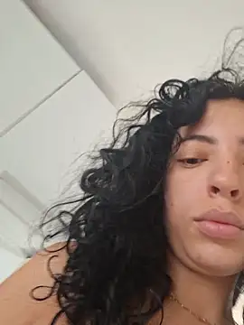 Sweet-diamondxxx online show from December 17, 12:09 pm