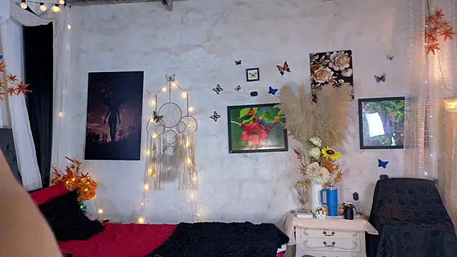 Kyara Queen online show from March 4, 9:21 pm