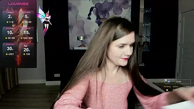 Snapshot of AriaGray chatting on October 4, 9:52 pm AriaGray online show from October 4, 9:52 pm