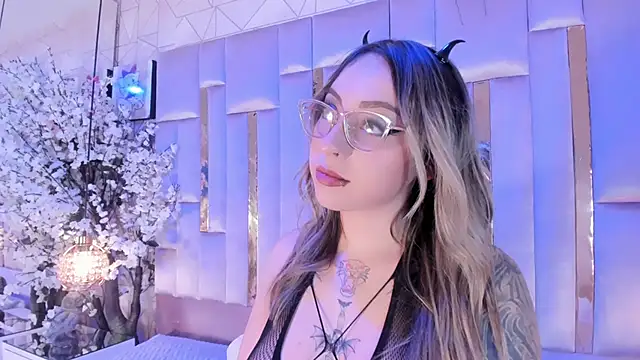 samarajhonson online show from December 18, 9:41 pm