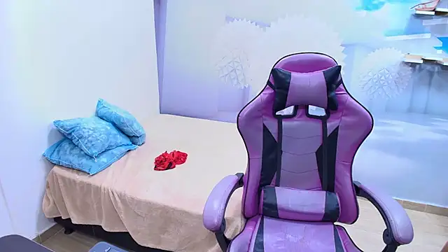 DEMI LEED online show from March 19, 12:31 pm